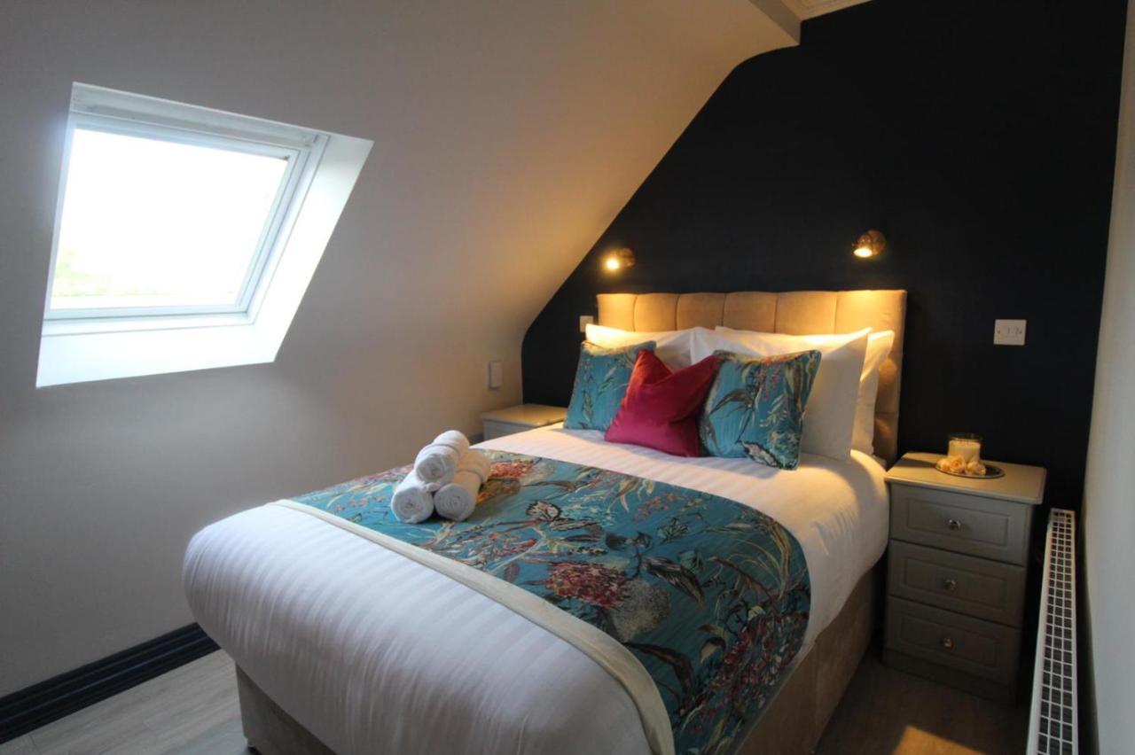 The Dutch Tulip Hostel Mallow Exterior photo