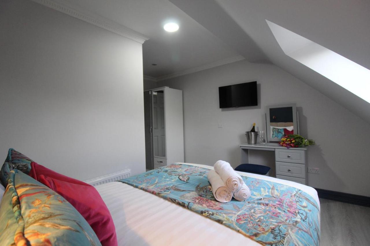 The Dutch Tulip Hostel Mallow Exterior photo